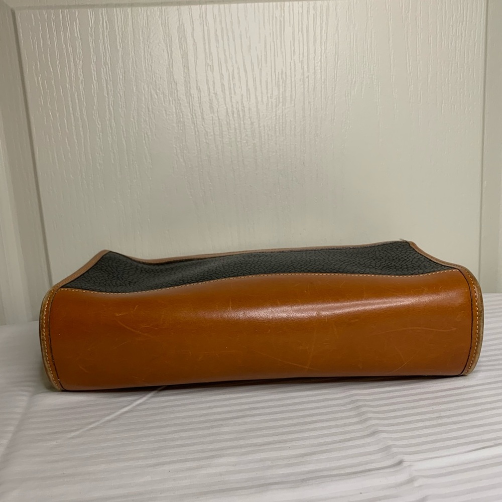 Vintage Dooney & Bourke purse - Picture 4 of 10
